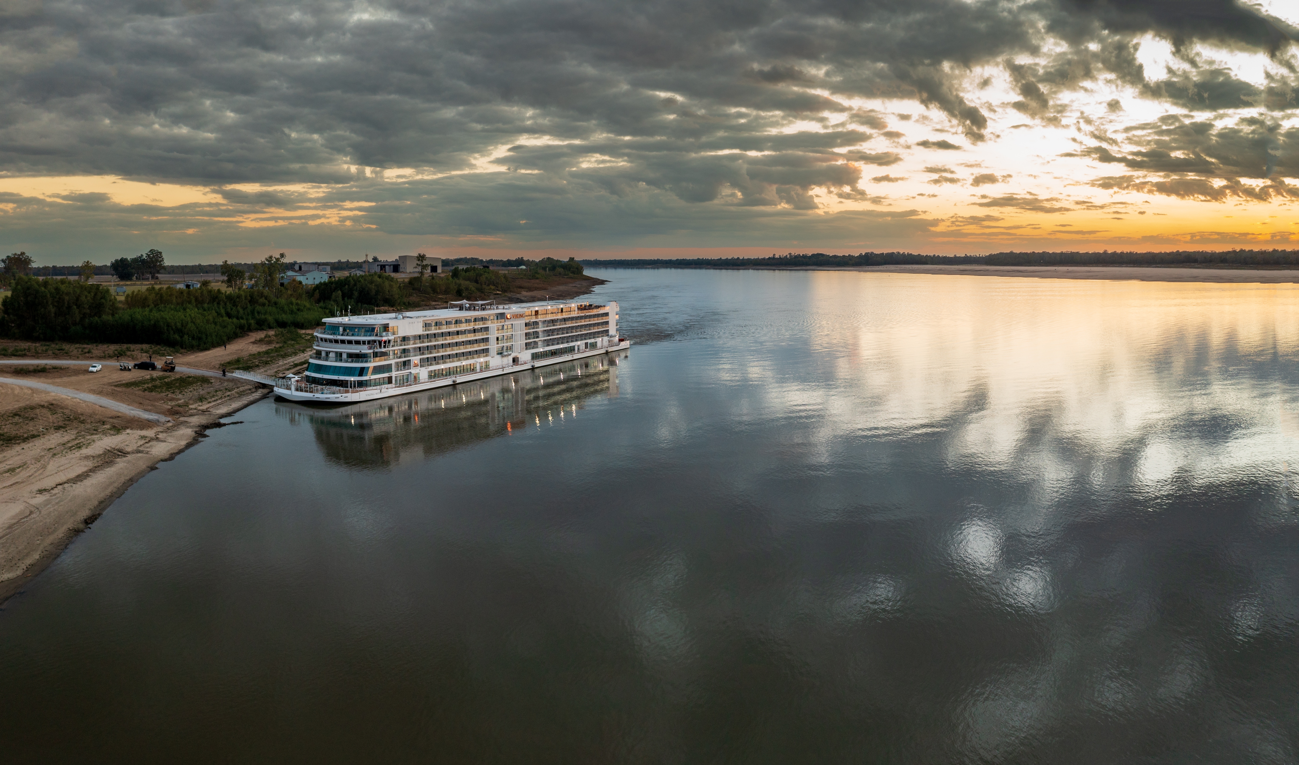 River cruis on the Mississippi