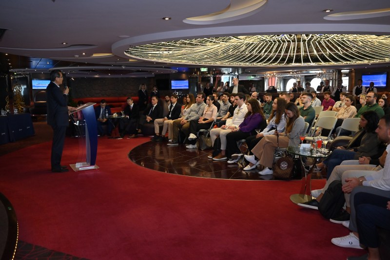 CLIA navigates Greek maritime students through the world of cruising