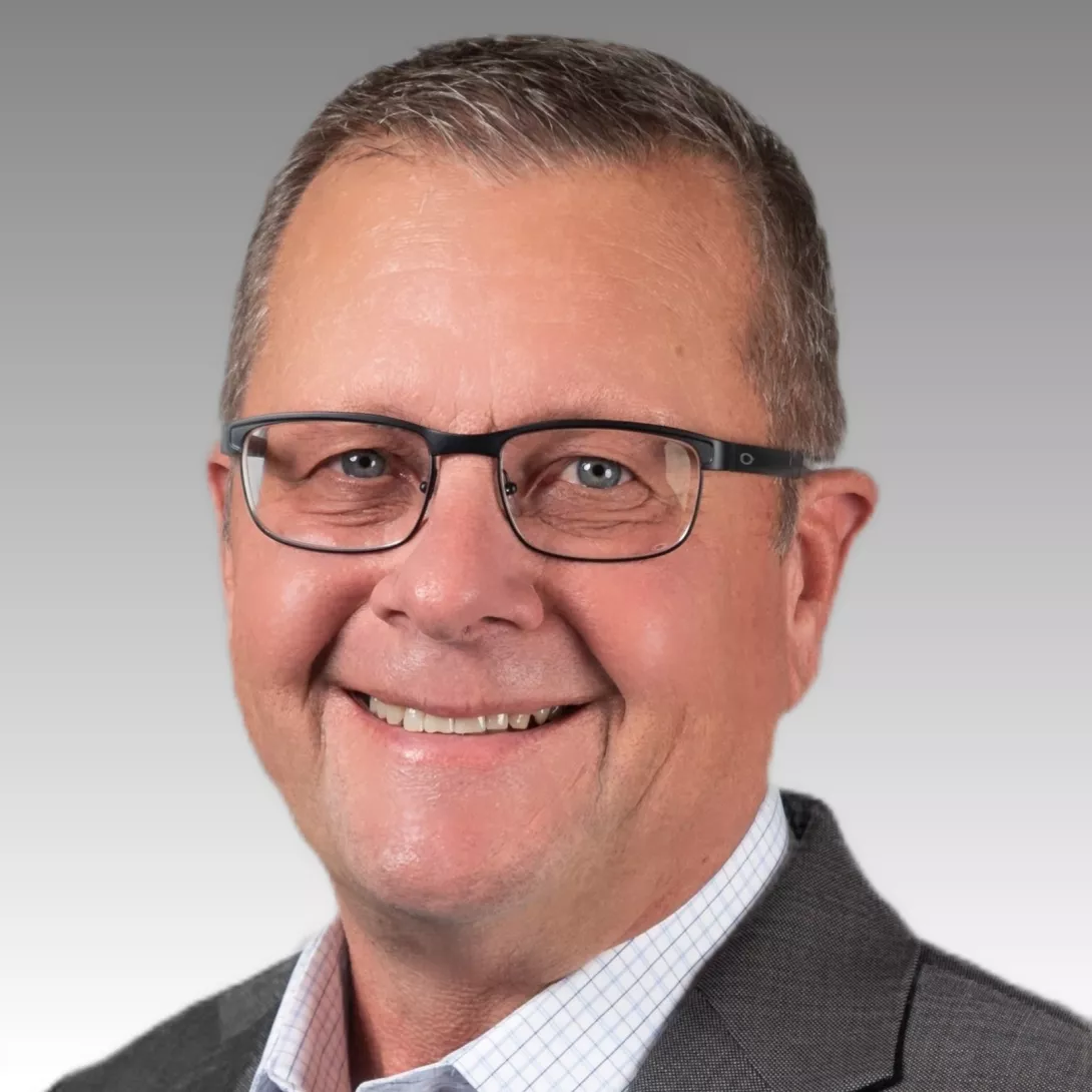 Richard Regan headshot